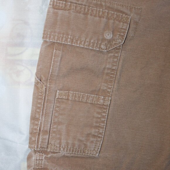 Wrangler Men's Tan Cargo Shorts - Picture 6 of 16